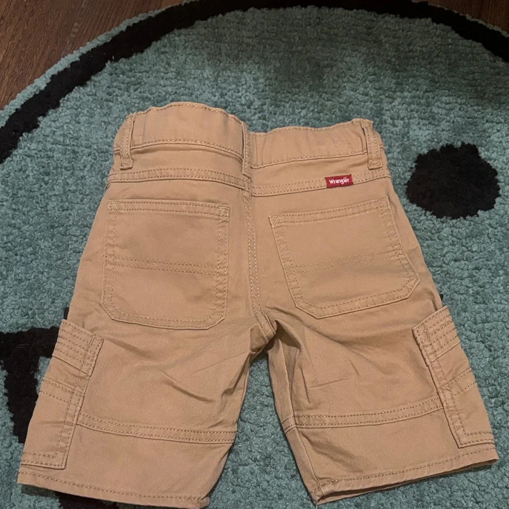 Wrangler Classic Brown Cargo Shorts - Picture 6 of 7